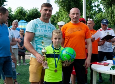 Турнір по футболу до дня захисту дітей «Кубок «Ласки» (учасники - діти U-10)